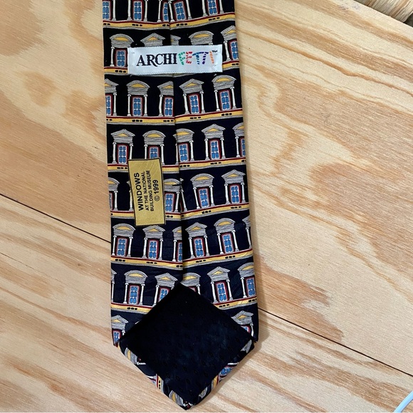 Vtg Archifeti 1999 “Windows Bldg Museum” Classic Handmade Silk Tie - Picture 4 of 7